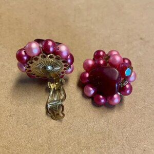 Vintage 1950s Red Glass & Faux Pearl Cluster Clip On Earrings